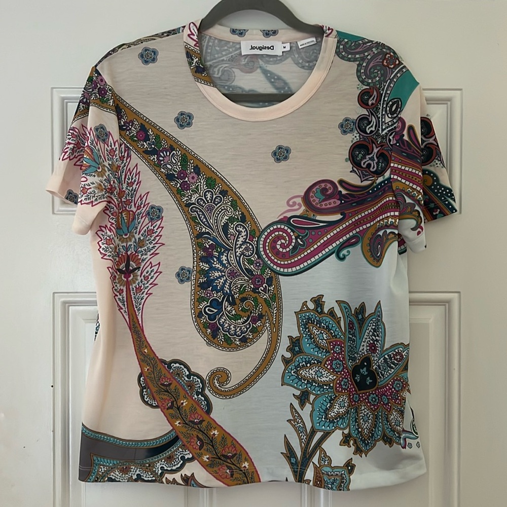 Desigual Paisley Short Sleeve T-Shirt Size: M